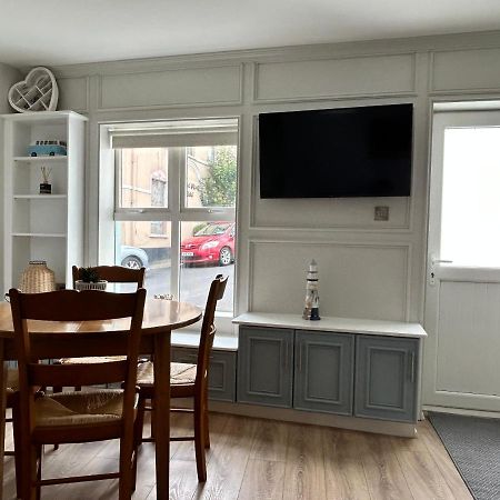 Blue Haven Apartment Moville Bagian luar foto