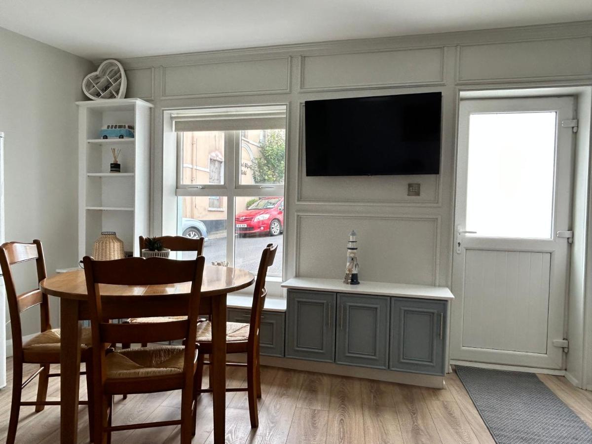 Blue Haven Apartment Moville Bagian luar foto